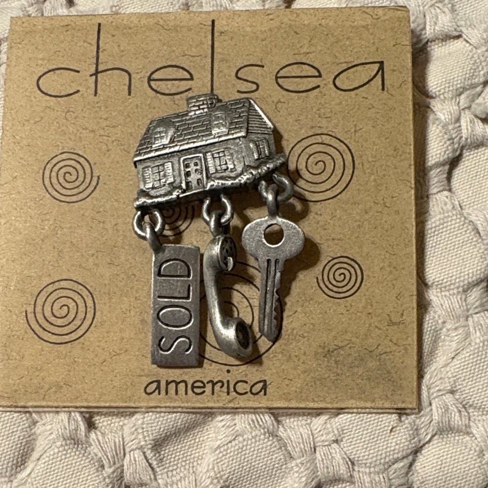 Chelsea America Silver Tone Realtor House Brooch